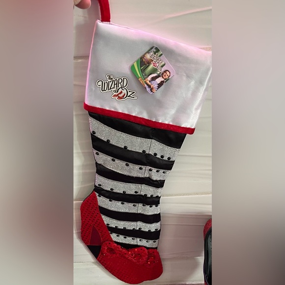 NWT 🌈👠🌪️Wizard of OZ Christmas 🎄 Stocking… (Dansko shoes not included) - Picture 4 of 5